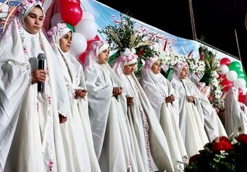شکوه دختران وطن در تجمعات شبانه