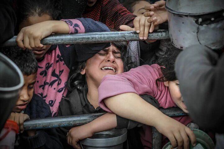شهادت یک کودک فلسطینی بر اثر گرسنگی و قحطی در نوار غزه