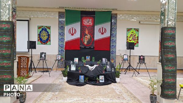 محفل نورانی انس با قرآن کریم به پاسداشت یاد رهبر شهید