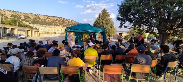 نواخته شدن زنگ مقاومت در دبیرستان مولوی یاسوج