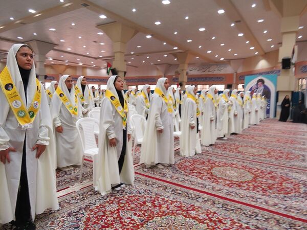 تمرین آمادگی گروه پیشتازان برای اجرا در اجلاسیه سراسری نماز