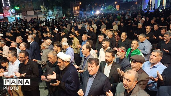 شکوه صدوبیست شب مقاومت مردم کوهدشت در میدان امام خمینی (ره)