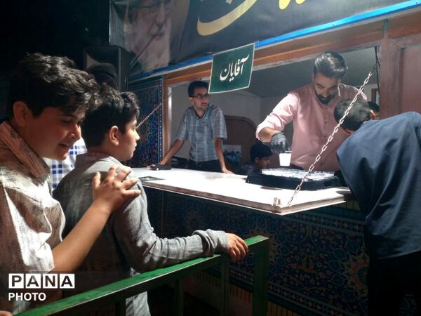 تجمع شبانه در میدان شاه ولی به مناسبت شب عید غدیر