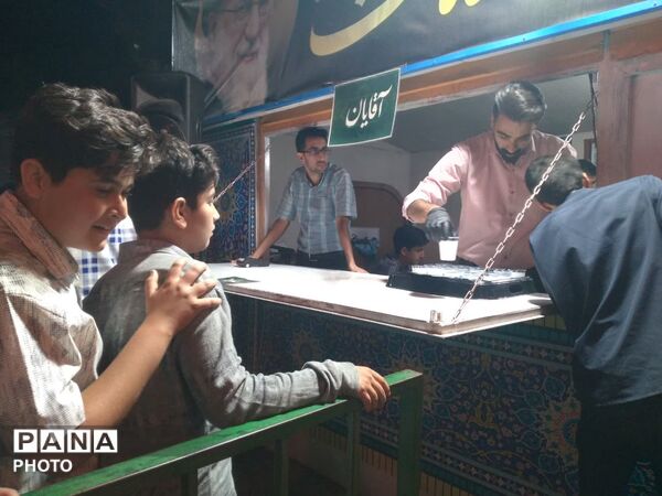 تجمع شبانه در میدان شاه ولی به مناسبت شب عید غدیر