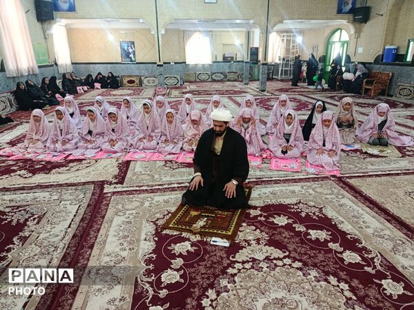 جشن تکلیف دختران جوکار به یاد دانش‌آموزان میناب برگزار شد