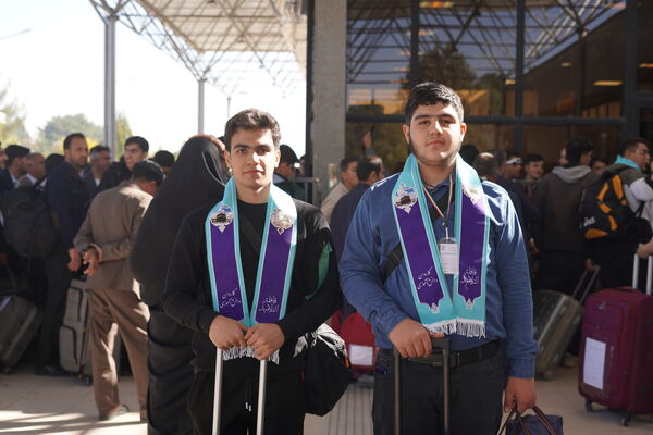 آیین بدرقه دانش آموزان منتخب به عمره دانش‌آموزی از هشت استان کشور در کرمانشاه
