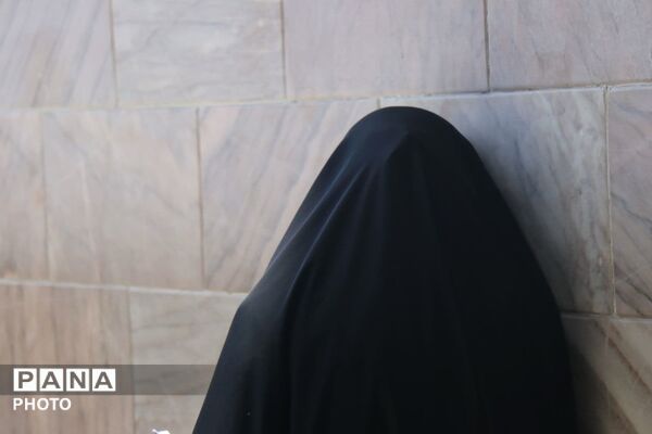حال و هوای زائران حریم مطهر رضوی در تاسوعای حسینی