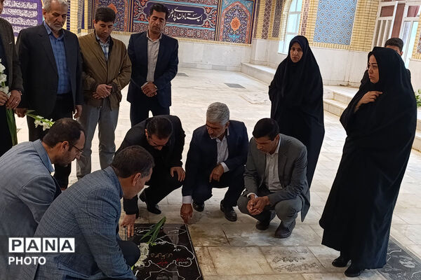 گلباران مزار شهدای معلم در بجنورد