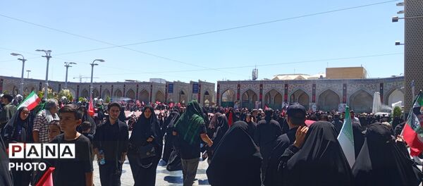 بغض گلوگیر ملت در آخرین دیدار با امام شهید