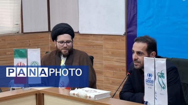 نشست صمیمی اعضای مجلس دانش‌آموزی و خبرنگاران پانا با معاون تربیت‌بدنی و سلامت آموزش و پرورش قم