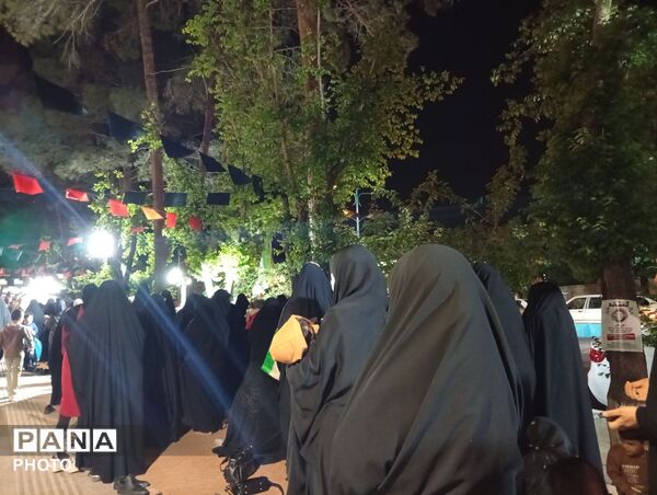 تجلی اتحاد و عشق به میهن در پارک آزادگان یزد