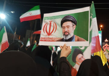 تجمع مردمی در پلدختر و حمایت قاطع از ایران در میدان بهشتی