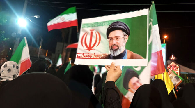 تجمع مردمی در پلدختر و حمایت قاطع از ایران در میدان بهشتی