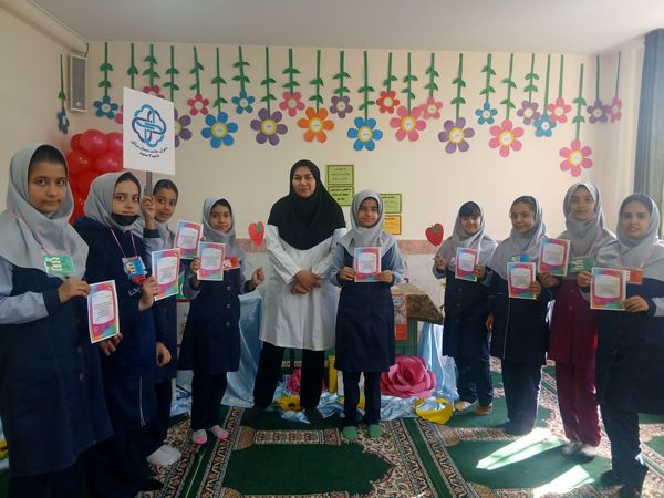 انتخابات سفیران سلامت در دبستان میثاق ناحیه سه