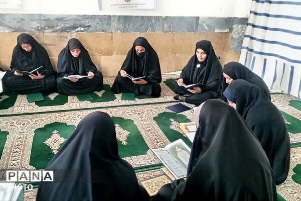 جلسه ختم قرآن در مسجد صاحب‌الزمان(عج) دیشموک