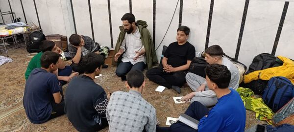 اعتکاف پسران نسل آفتاب