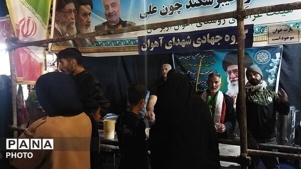 خیابان امام خمینی میزبان موکب های مردمی شد 