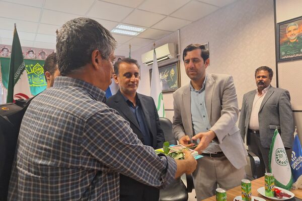 جلسه هم اندیشی و تجلیل از خبرنگاران پانا در شیراز 