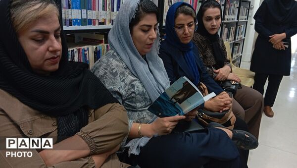 در جستجوی کلمات در کتاب‌ها