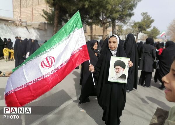 راهپیمایی نوجوانان و کودکان در روز قدس در شهرستان خلیل آباد