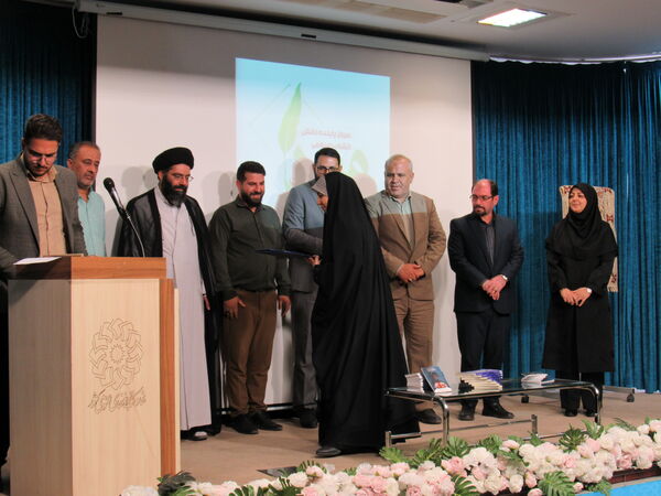 برگزاری آیین رونمایی از آثار تجربه‌نگاری جبهه فرهنگی انقلاب اسلامی کردستان و افتتاح مرکز «میدا»