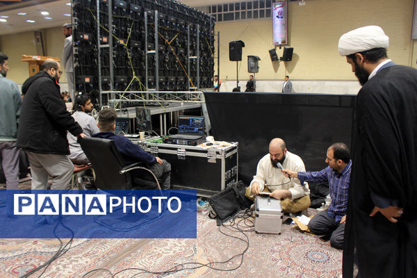 یادواره شهدای مقاومت با حضور دختر سید حسن نصرالله در قم