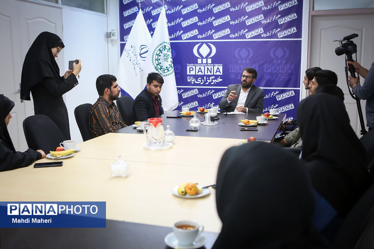 دیدار نمایندگان دانش‌آموزی اتحادیه انجمن اسلامی با مدیرعامل پانا