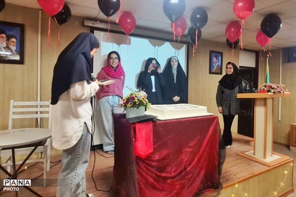 جشن فارغ‌التحصیلی دانش‌آموزان دبیرستان فرهنگ ۱۳؛ روایت خاطره‌ها و آغاز مسیری تازه