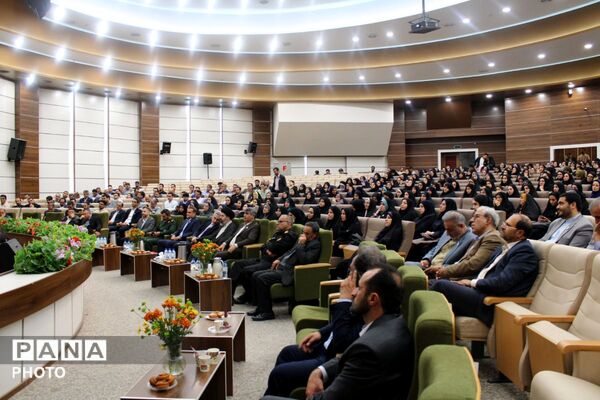 مراسم بزرگداشت مقام معلم در پردیس