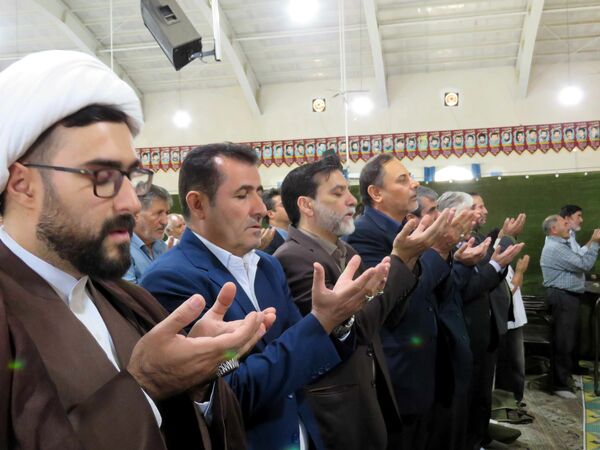 برگزاری میزخدمت آموزش و پرورش در محمدشهر کرج