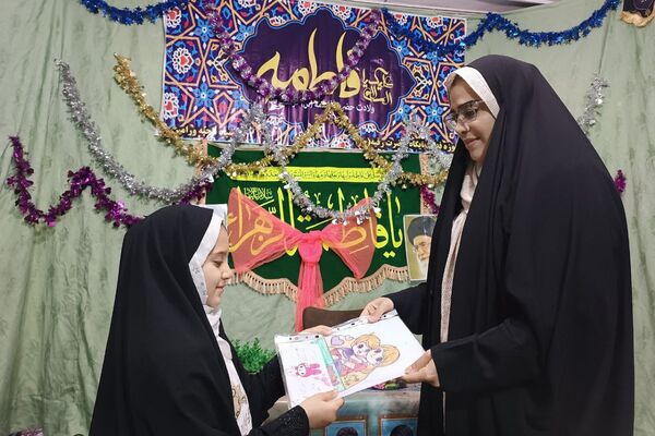 مدارس ورامین در سالروز ولادت حضرت زهرا(س) غرق در شور و جشن 