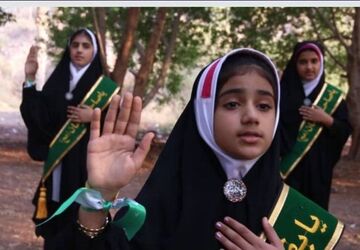 الگوی درس و شجاعت در آسمان مدرسه شجره طیبه