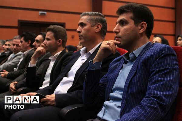 آیین اختتامیه طرح‌ها و برنامه‌های آموزشی بهارستان‌دو