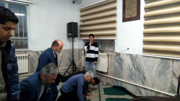 ضیافت ساده اما آسمانی به همت مسئولین دبیرستان سرآمد ناصر ناحیه ٧ مشهد برگزار شد