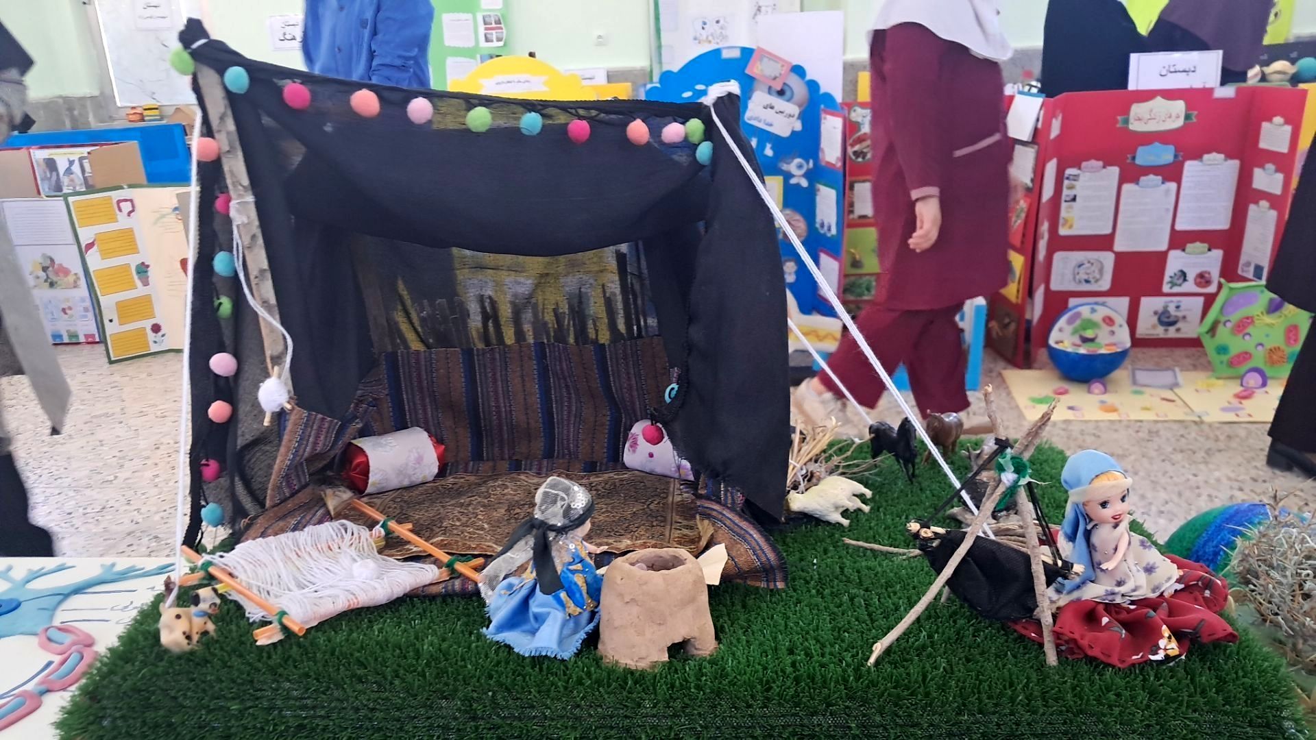 نمایشگاه منطقه‌‌‌ای طرح «جابربن‌‌‌‌حیان» در حاجی‌آباد 