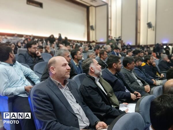 گرامیداشت هفته امور تربیتی و تربیت اسلامی در گلستان