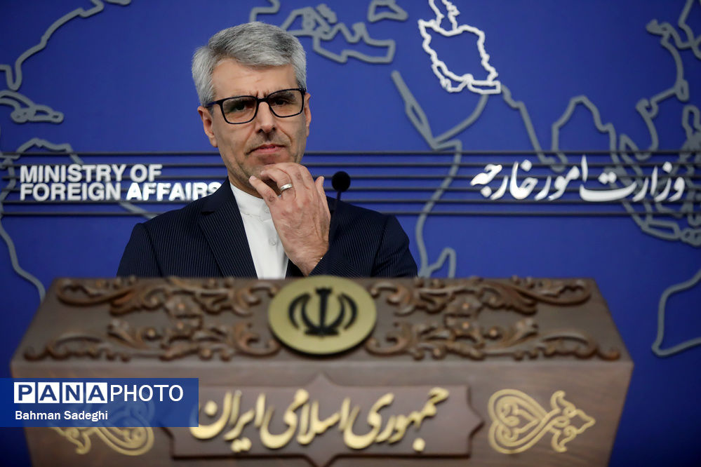 بقایی: قهرمانی تیم‌های ملی کشتی آزاد و فرنگی ایران پژواک روح شکست‌ناپذیر ملتی بزرگ است