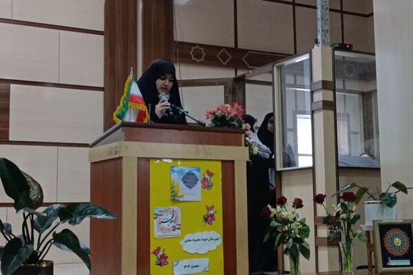 جشن یاوران انقلاب در دبیرستان محبی نیشابور 