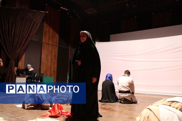 اجرای نمایش «طریق عشق» در شهرستان گرمه