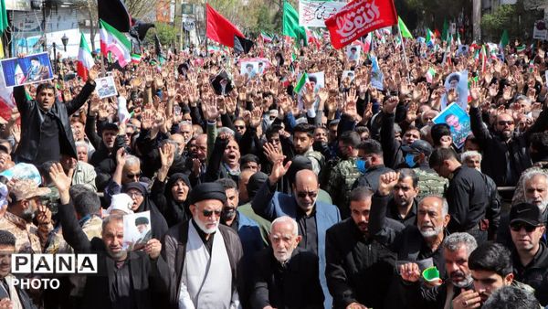 وداع با شهدای مدافع اقتدار وطن در شیراز