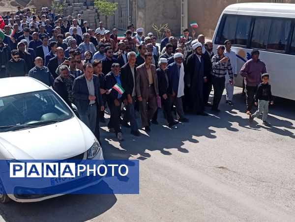 حضور مردم روستای براباد در راهپیمایی روز جهانی قدس