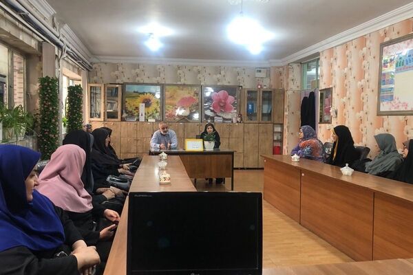 هم‌اندیشی حراست و معلمان برای ارتقای آگاهی؛ کارگاه آموزشی در دبستان هدی