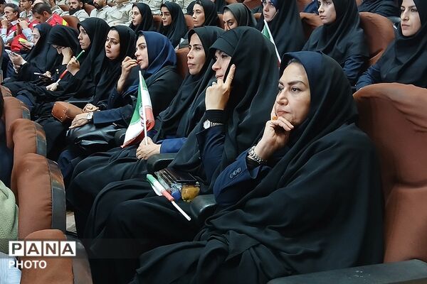 تجلیل از دختران شهدای جنگ رمضان در باقرشهر
