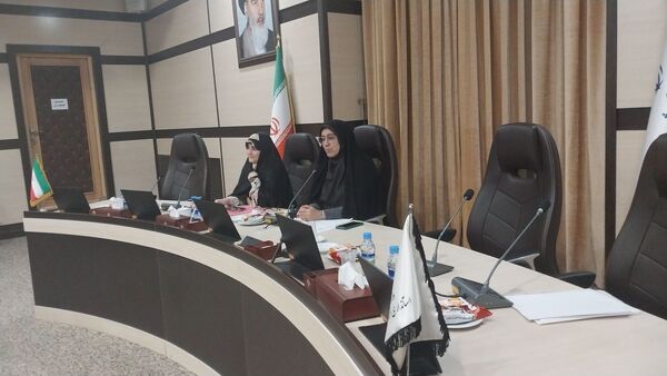 کارگروه دختران نواجوان و جوان مشهد با مشاور معاون رئیس جمهور در امور زنان وخانواده 