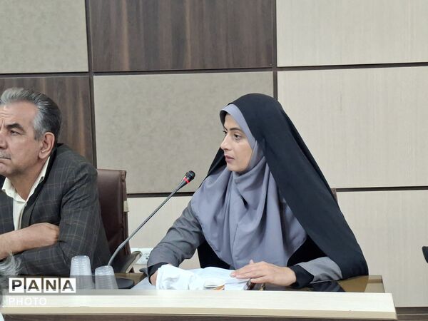 شورای آموزش و پرورش شهرستان ملارد پای میز بررسی مسائل تعلیم و تربیت