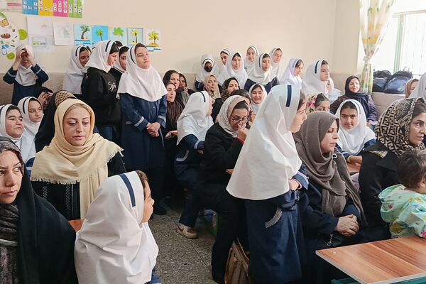 جشن ولادت بانوی دو عالم در دبستان وحیدکیهانی 