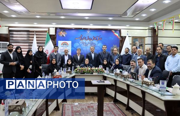 نشست خبری معاون وزیر و رئیس سازمان مدارس و مراکز غیر دولتی و توسعه مشارکت‌های مردمی وزارت آموزش و پرورش در بوشهر