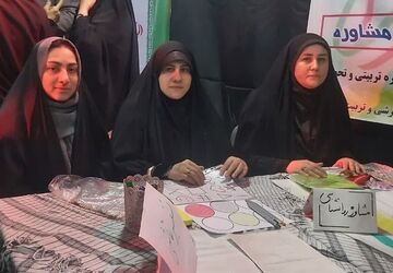 برپایی غرفه آموزش و پرورش ناحیه دو شهرری در جشن میلاد هشتمین خورشید ولایت