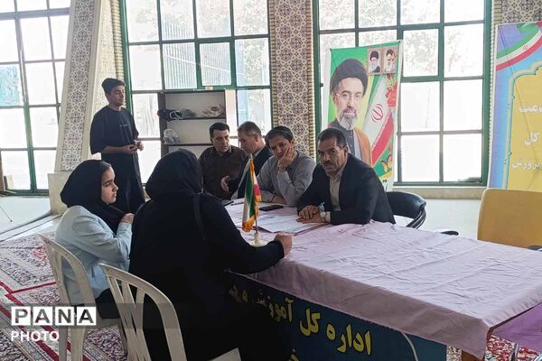 میز خدمت آموزش و پرورش خراسان شمالی در نماز جمعه؛ پاسخگویی مستقیم به مطالبات مردم