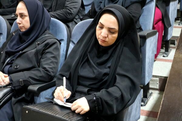 همایش «پازل هویت» 